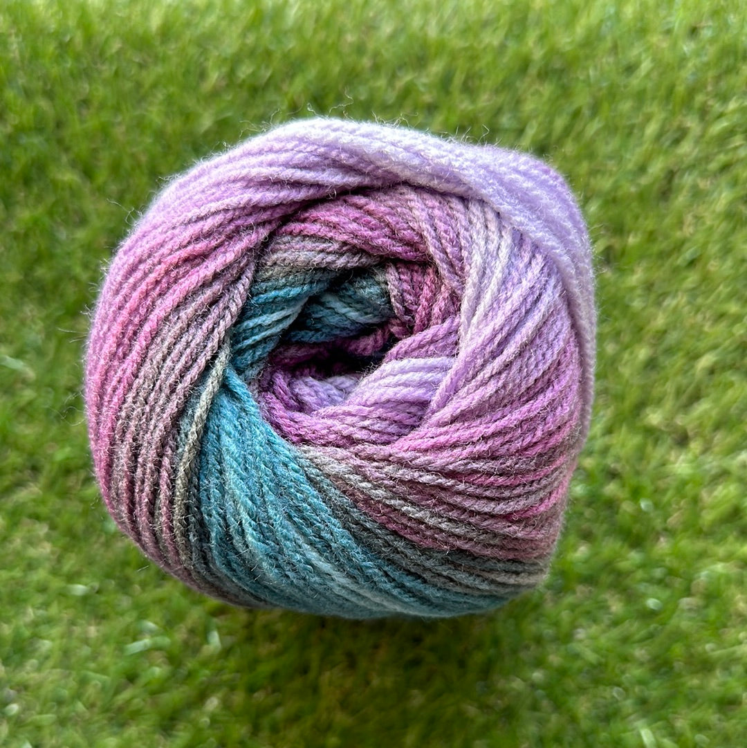 James C.Brett Aurora DK 100g - Colour AU04