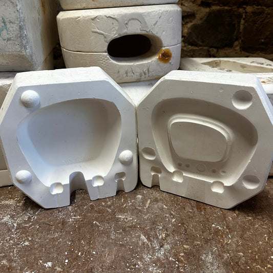 Retro Tv Slip Cast Pottery Mould