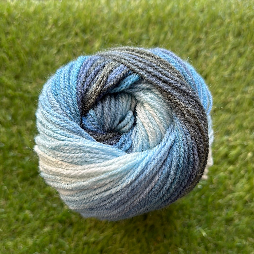 James C.Brett Aurora DK 100g - Colour AU03